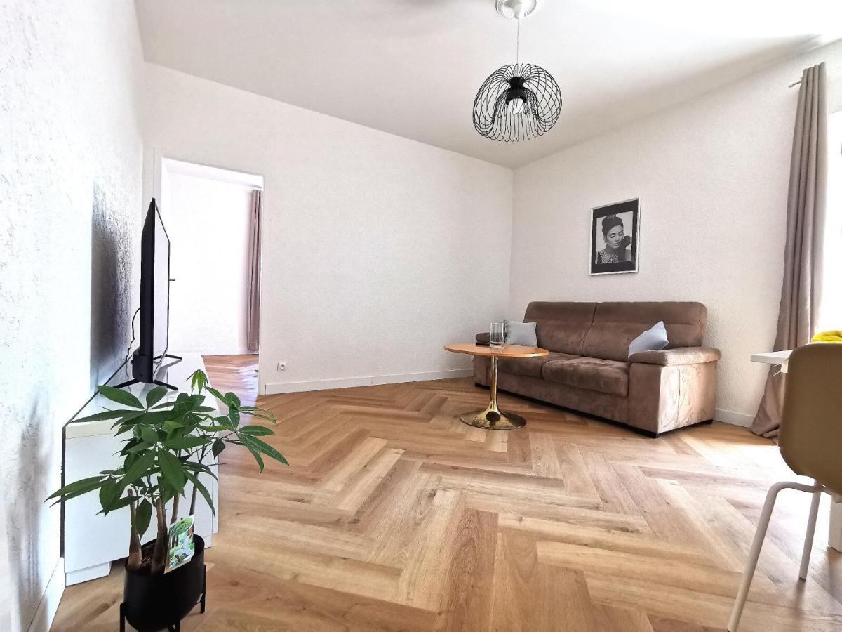 בלגארד סור-ואלסרין Le Petit Angle Appartement 2 Pieces, Plein Centre Ville, Pres De La Gare Jusqu'A 4 Personnes מראה חיצוני תמונה